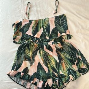 Leaf Print Vacation Set